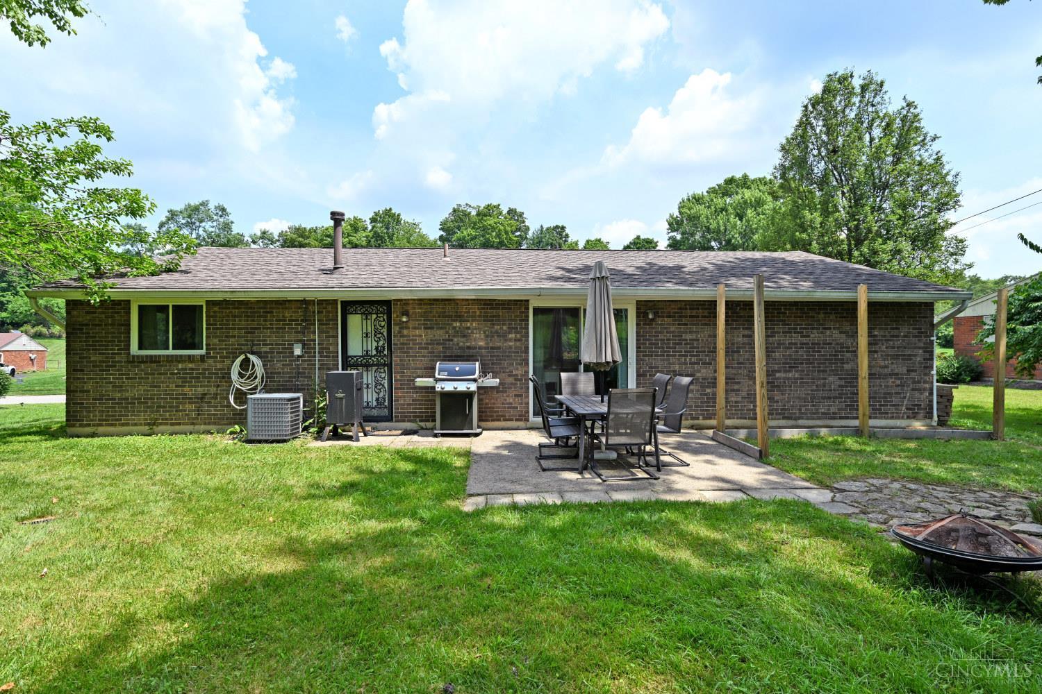 725 Winding Way Drive