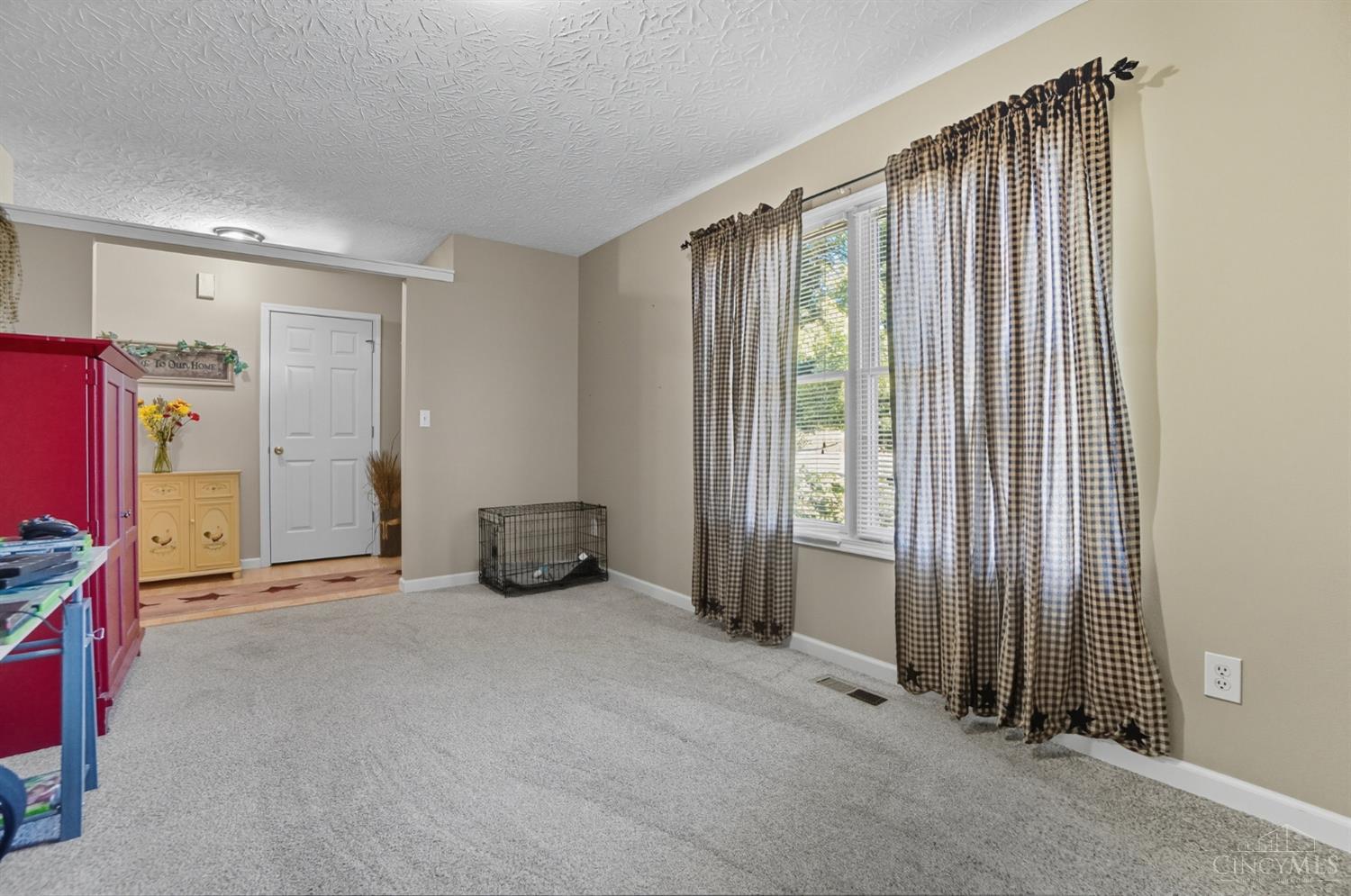 5887 Shaker Road