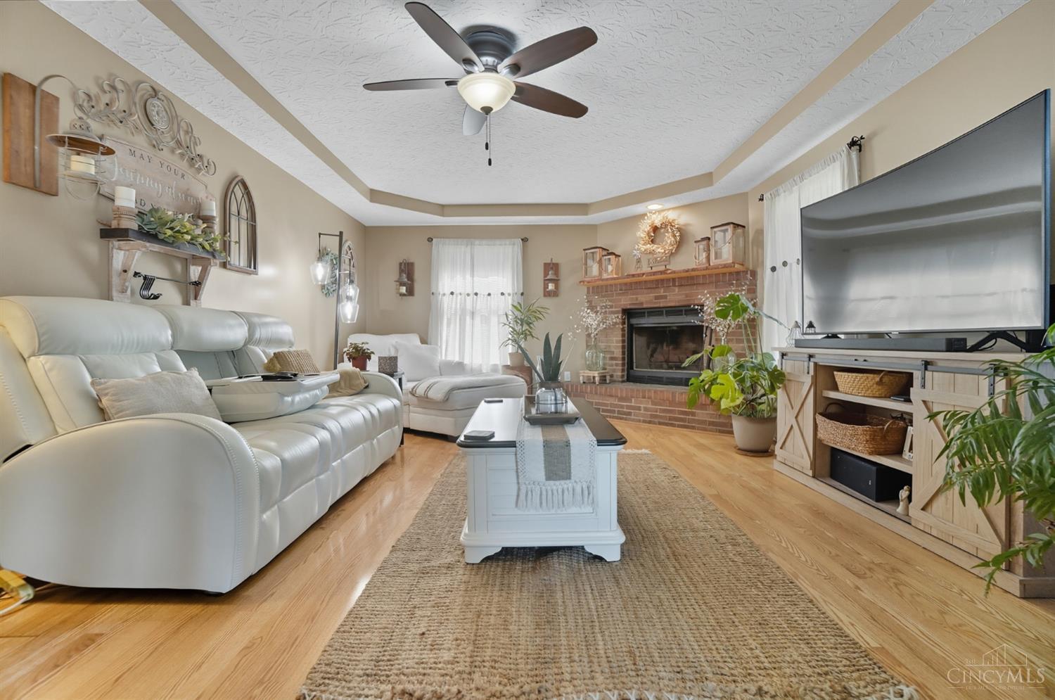 5887 Shaker Road