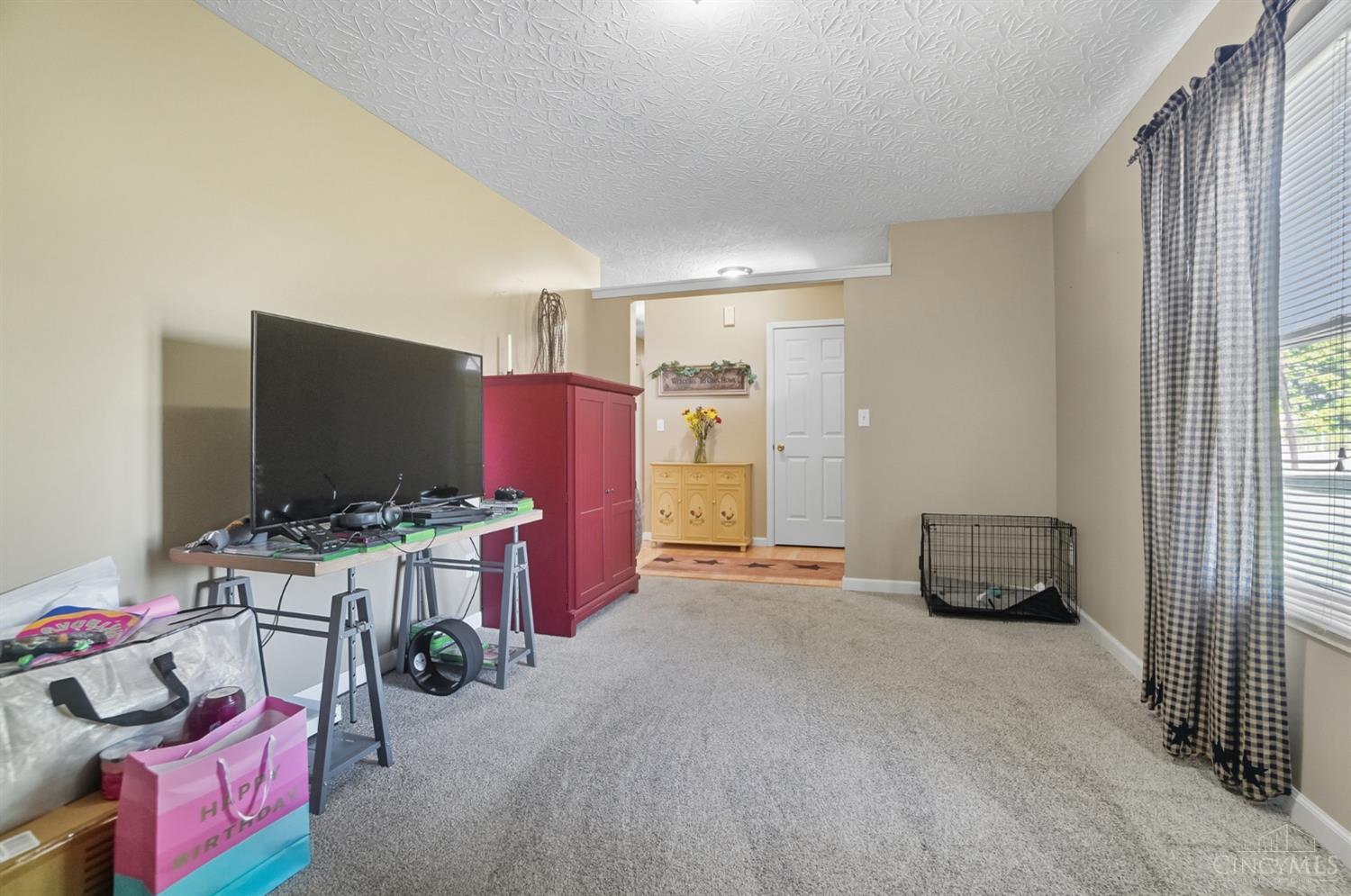 5887 Shaker Road