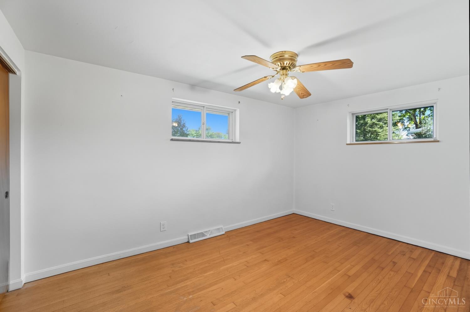 580 Lang Road