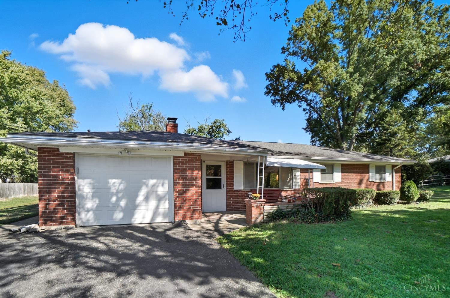 580 Lang Road