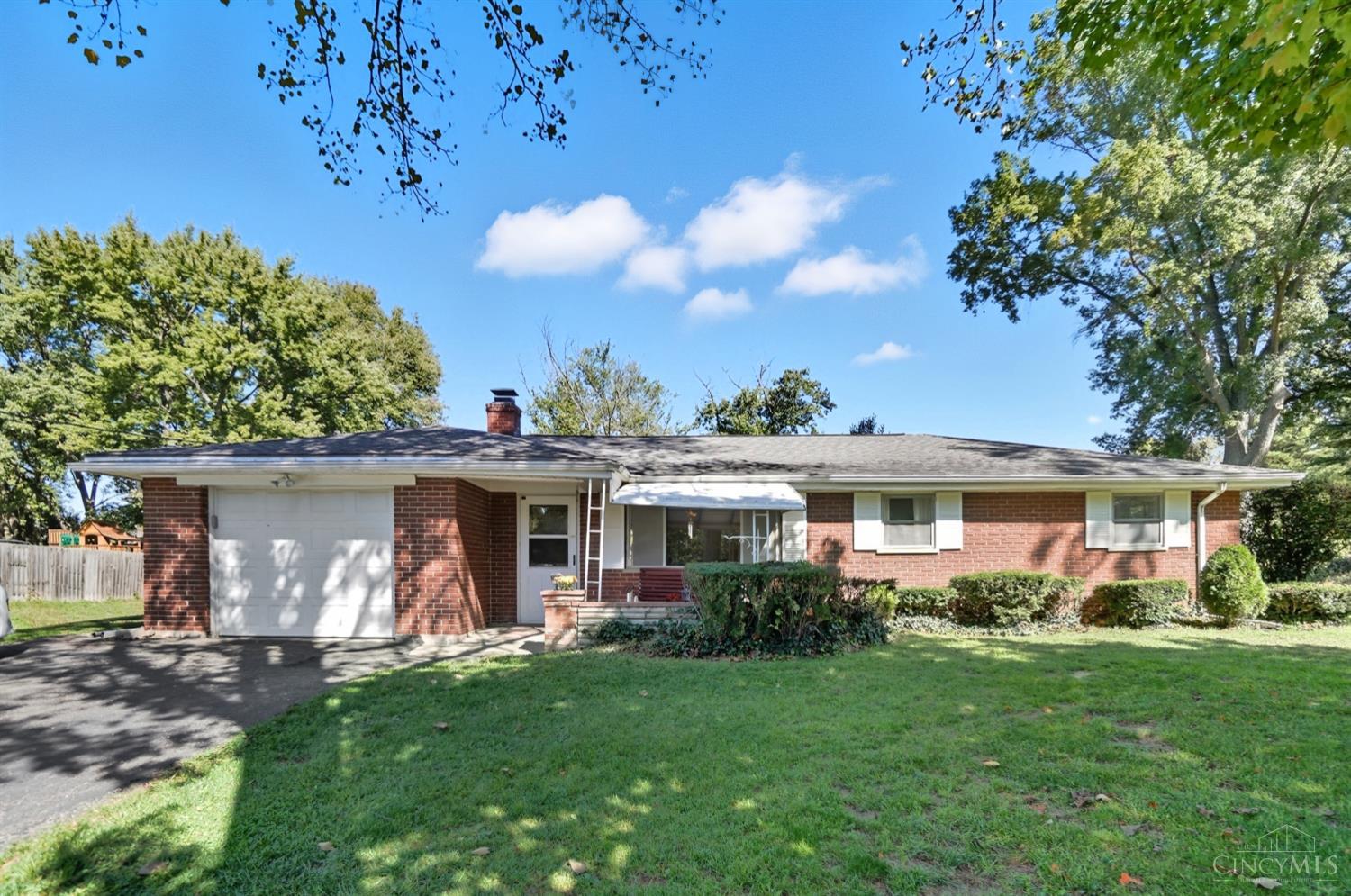 580 Lang Road