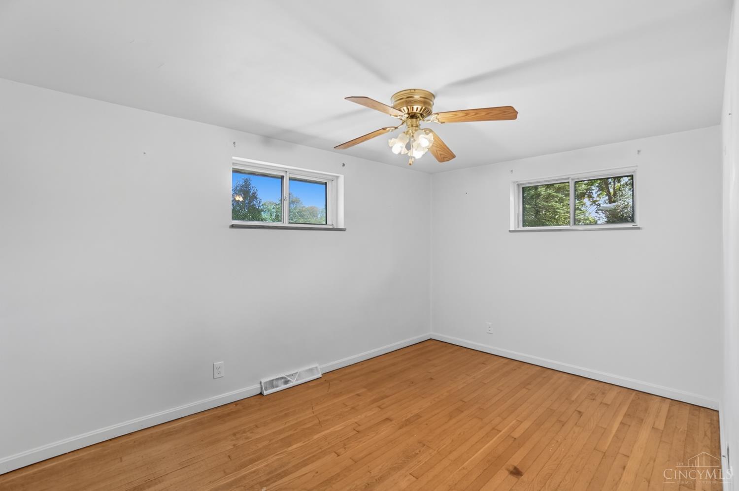 580 Lang Road