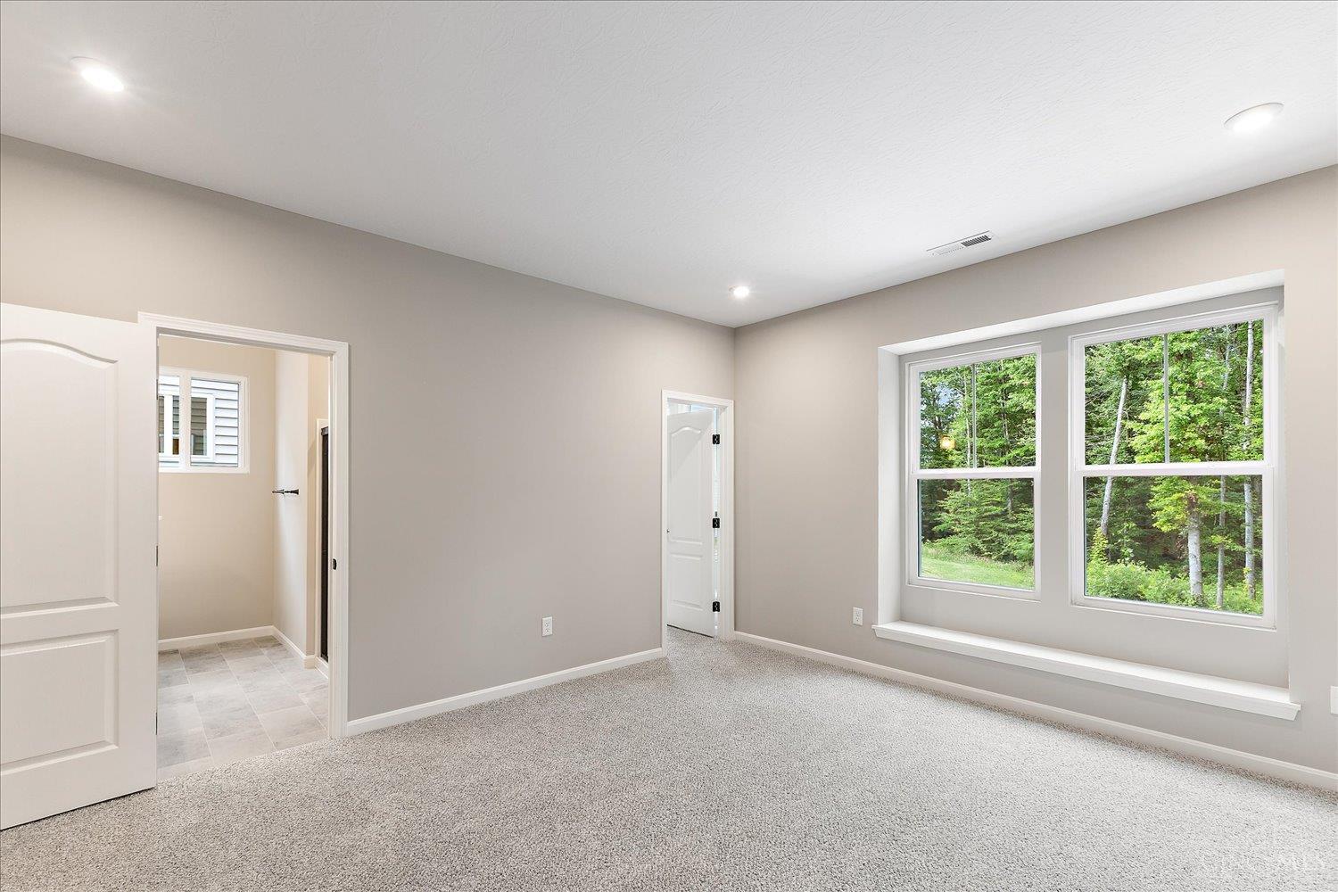 1595 Summerview Lane