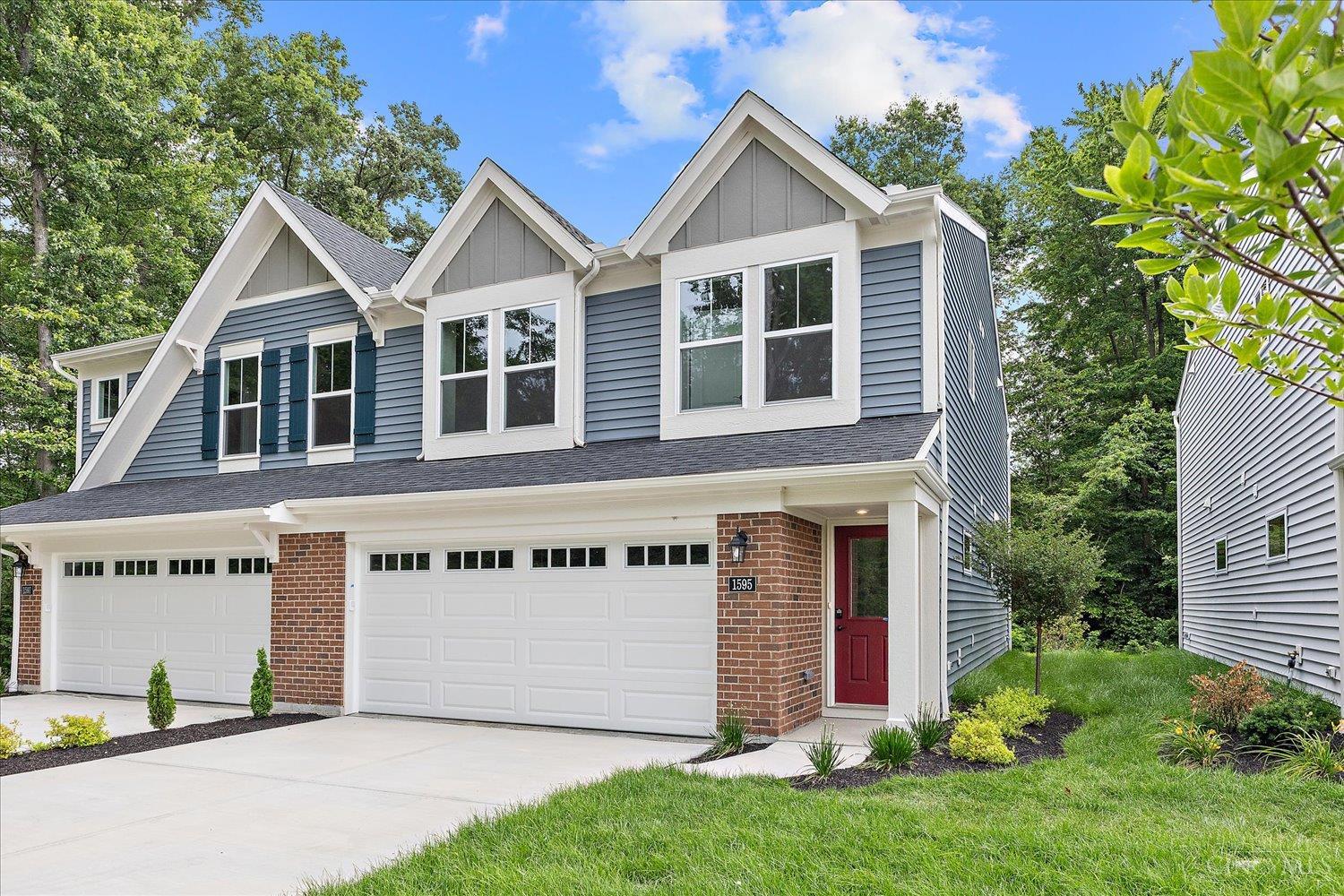 1595 Summerview Lane