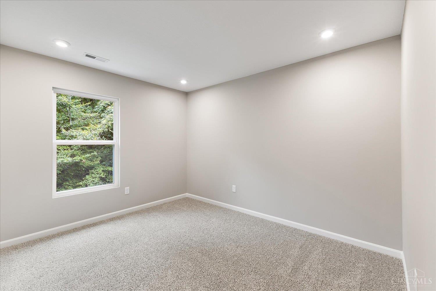 1595 Summerview Lane