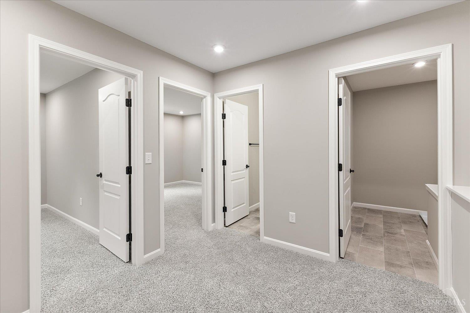 1595 Summerview Lane