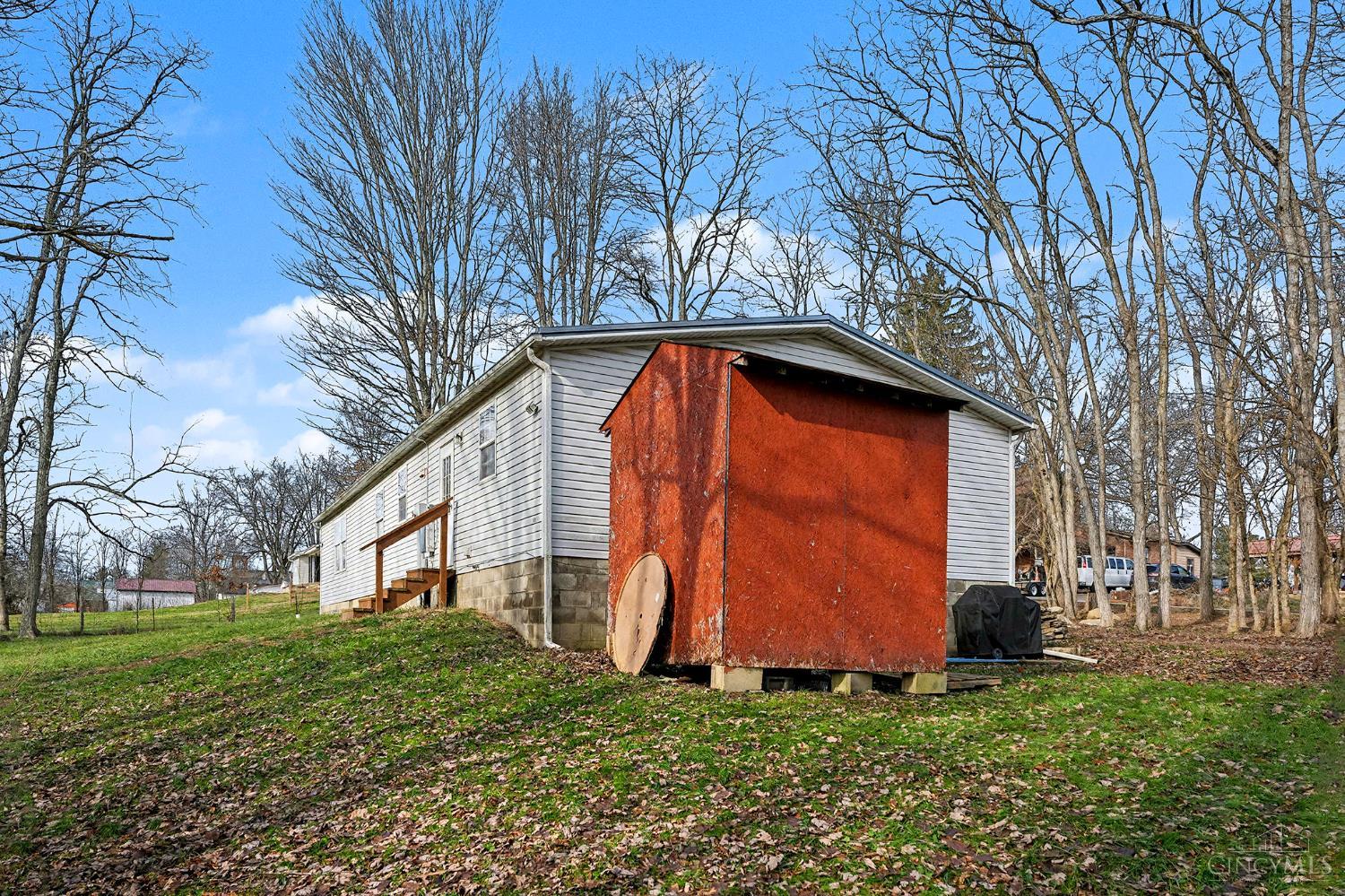25 Diehl Avenue E