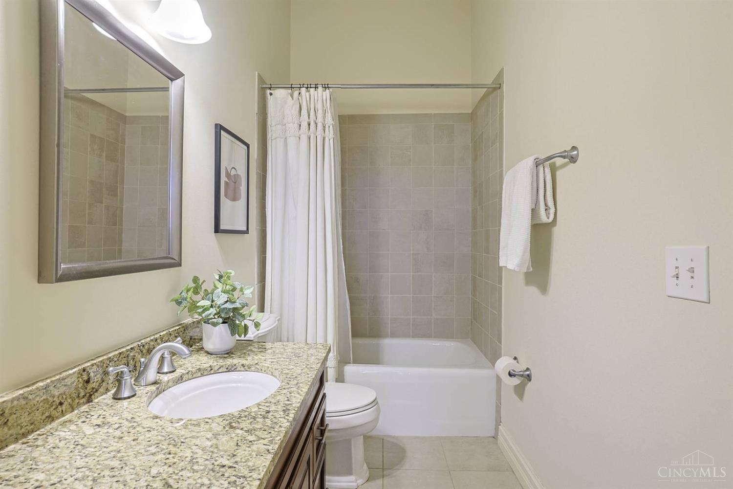 1125 St Gregory Street Unit: 301