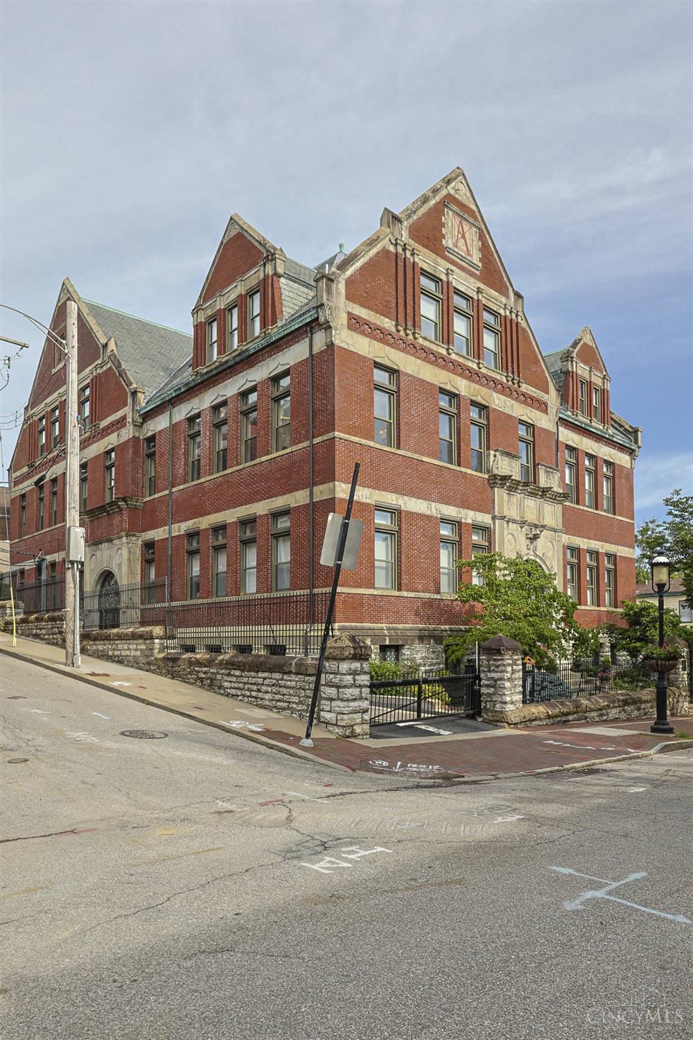 1125 St Gregory Street Unit: 301