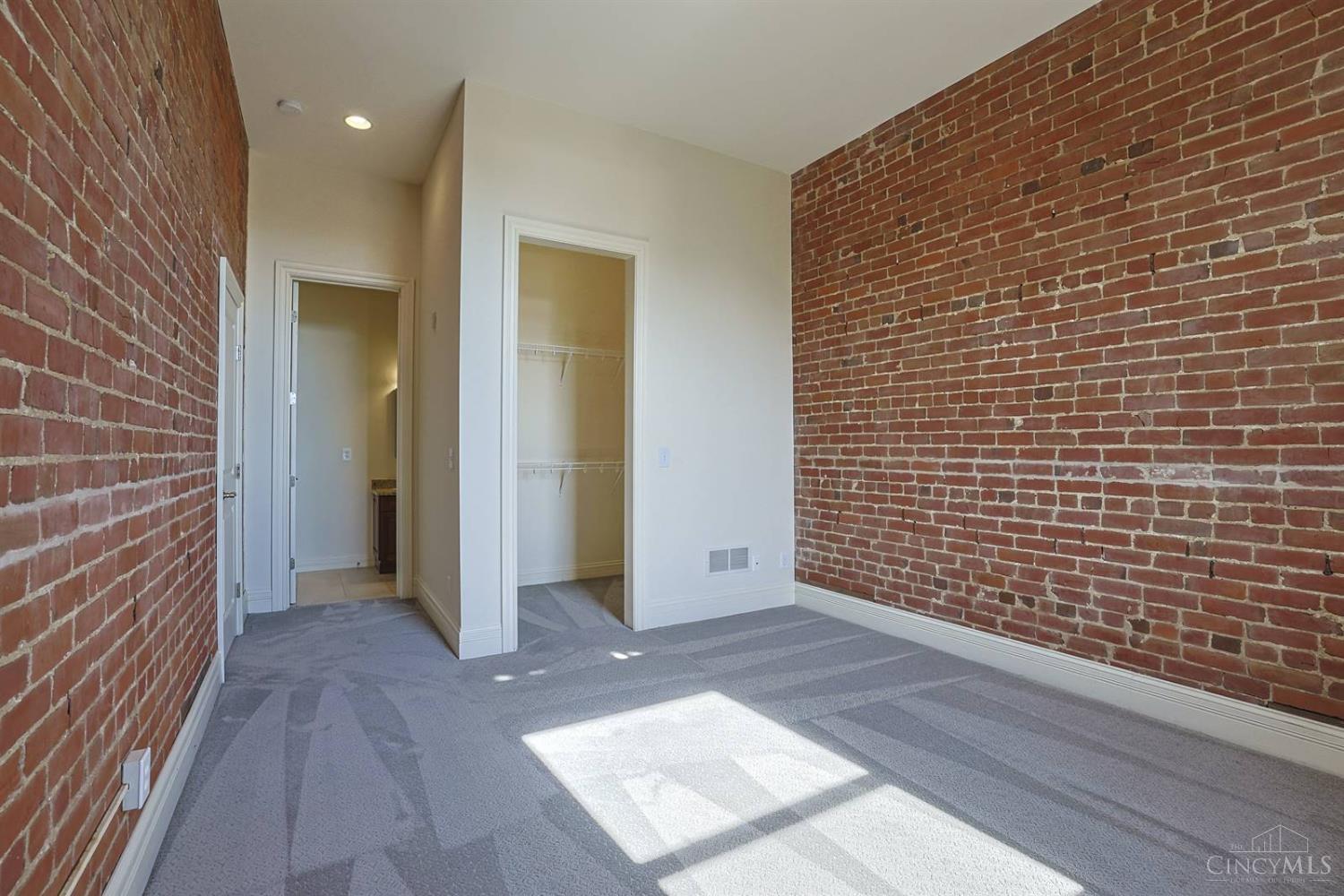 1125 St Gregory Street Unit: 301