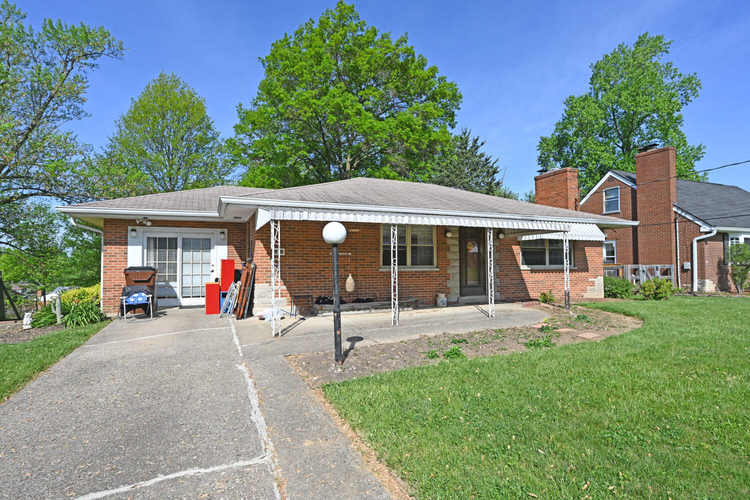 910 Kenridge Drive