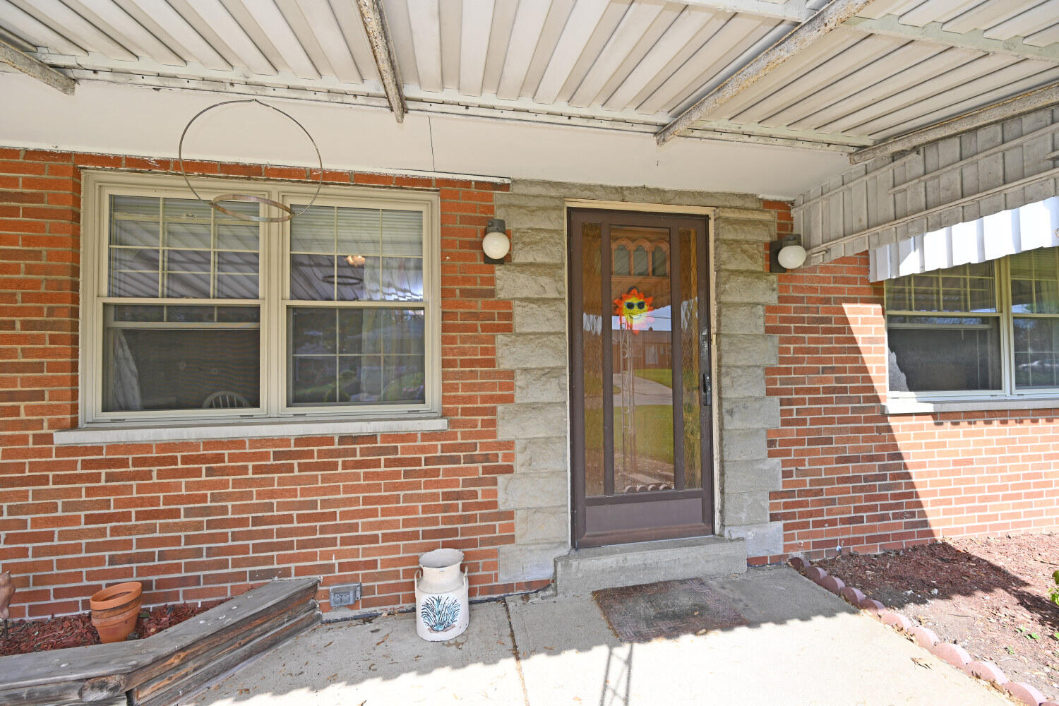 910 Kenridge Drive
