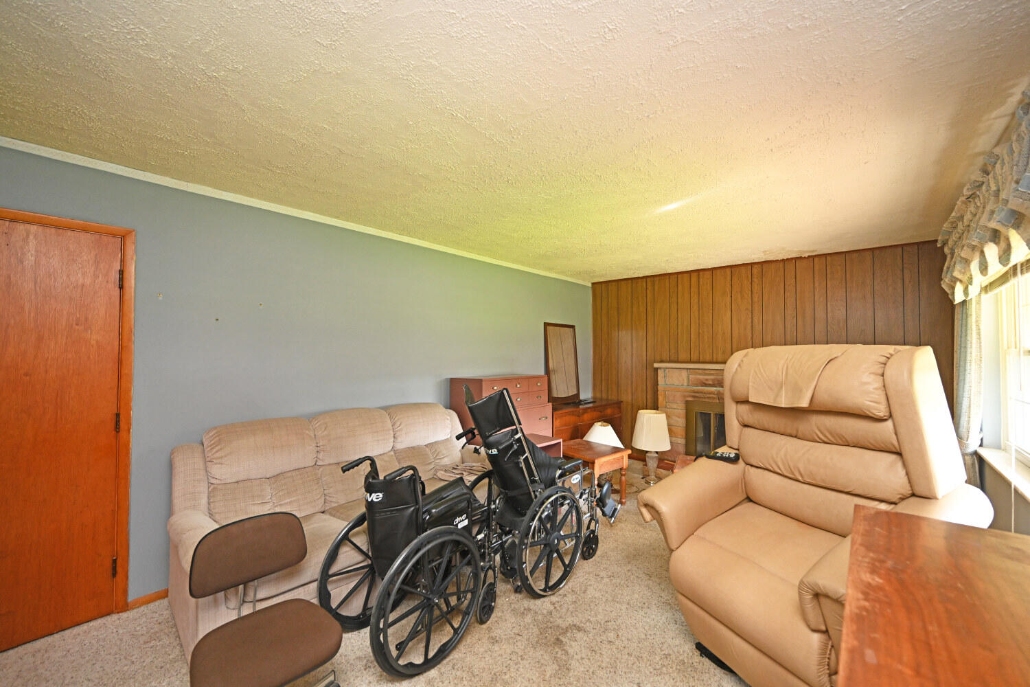 910 Kenridge Drive
