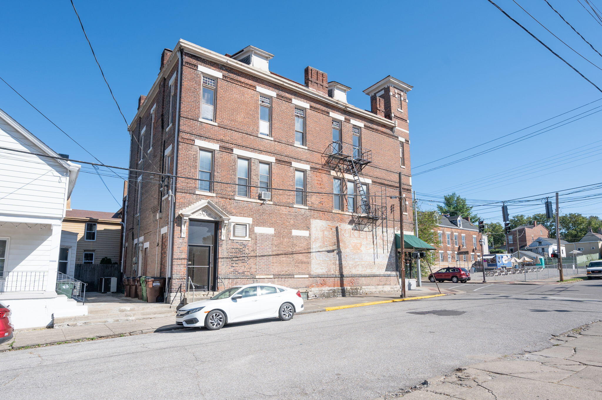 336 Elm Street