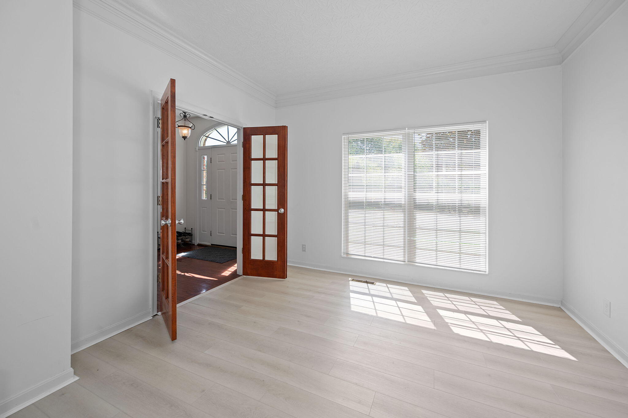 1860 Windingvine Court