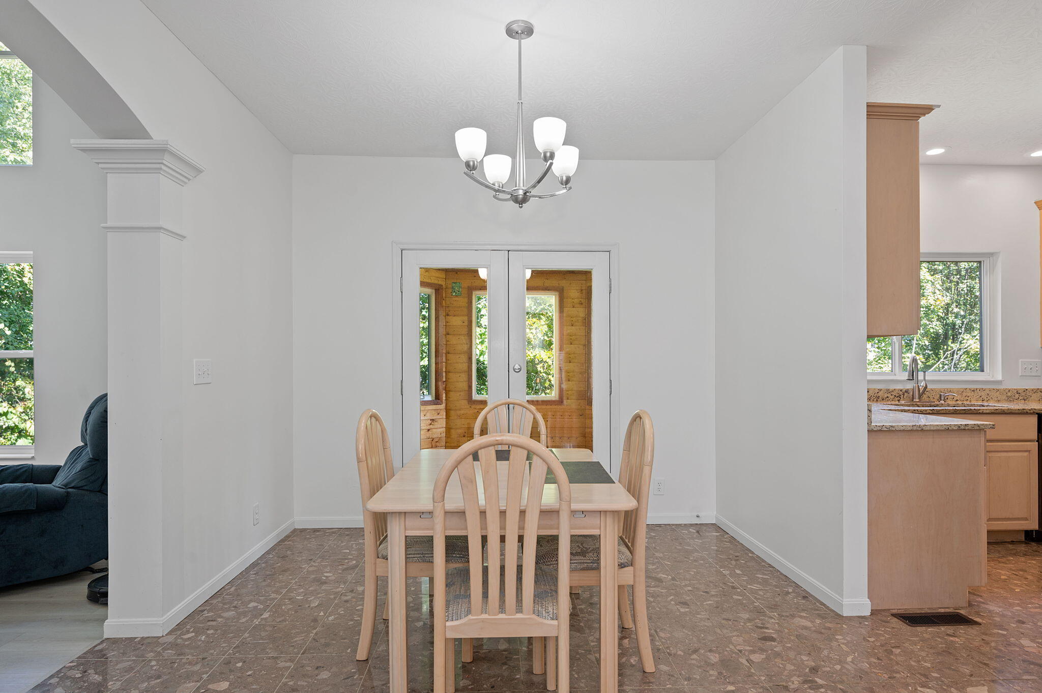 1860 Windingvine Court