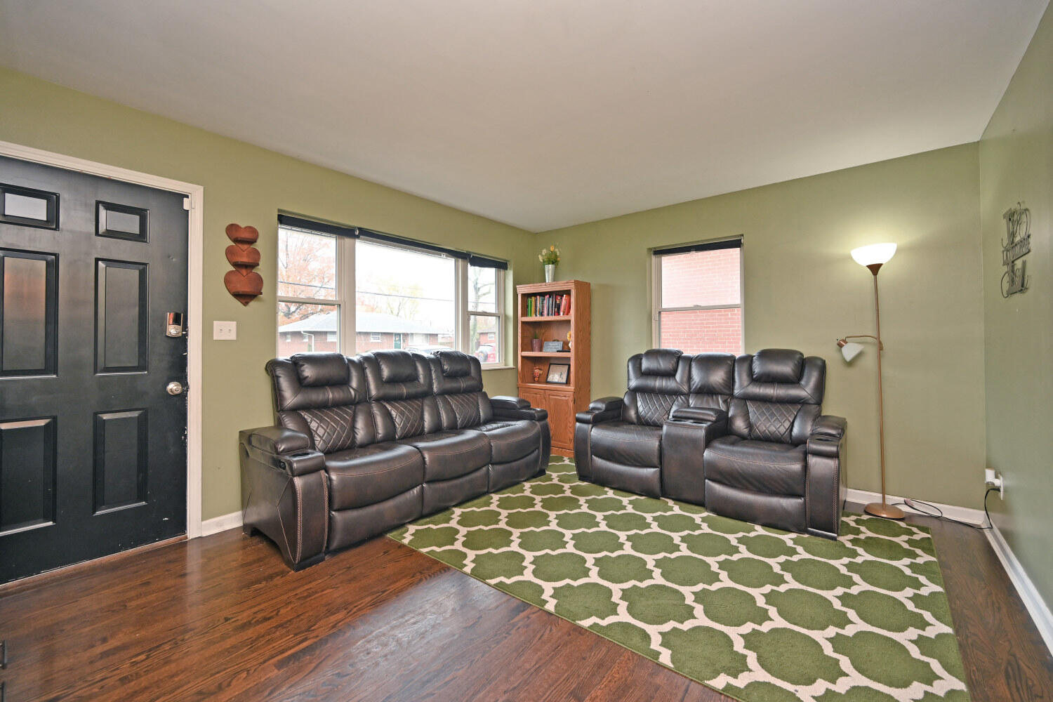 3424 Maple Tree Lane