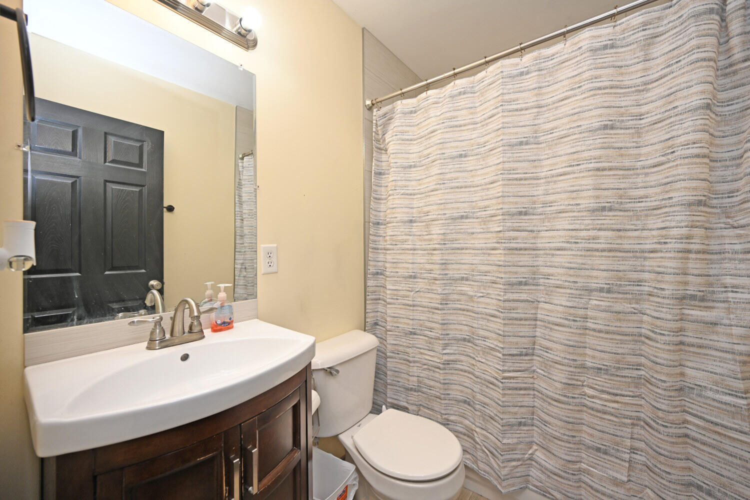 3424 Maple Tree Lane