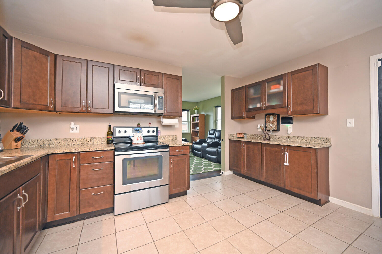 3424 Maple Tree Lane