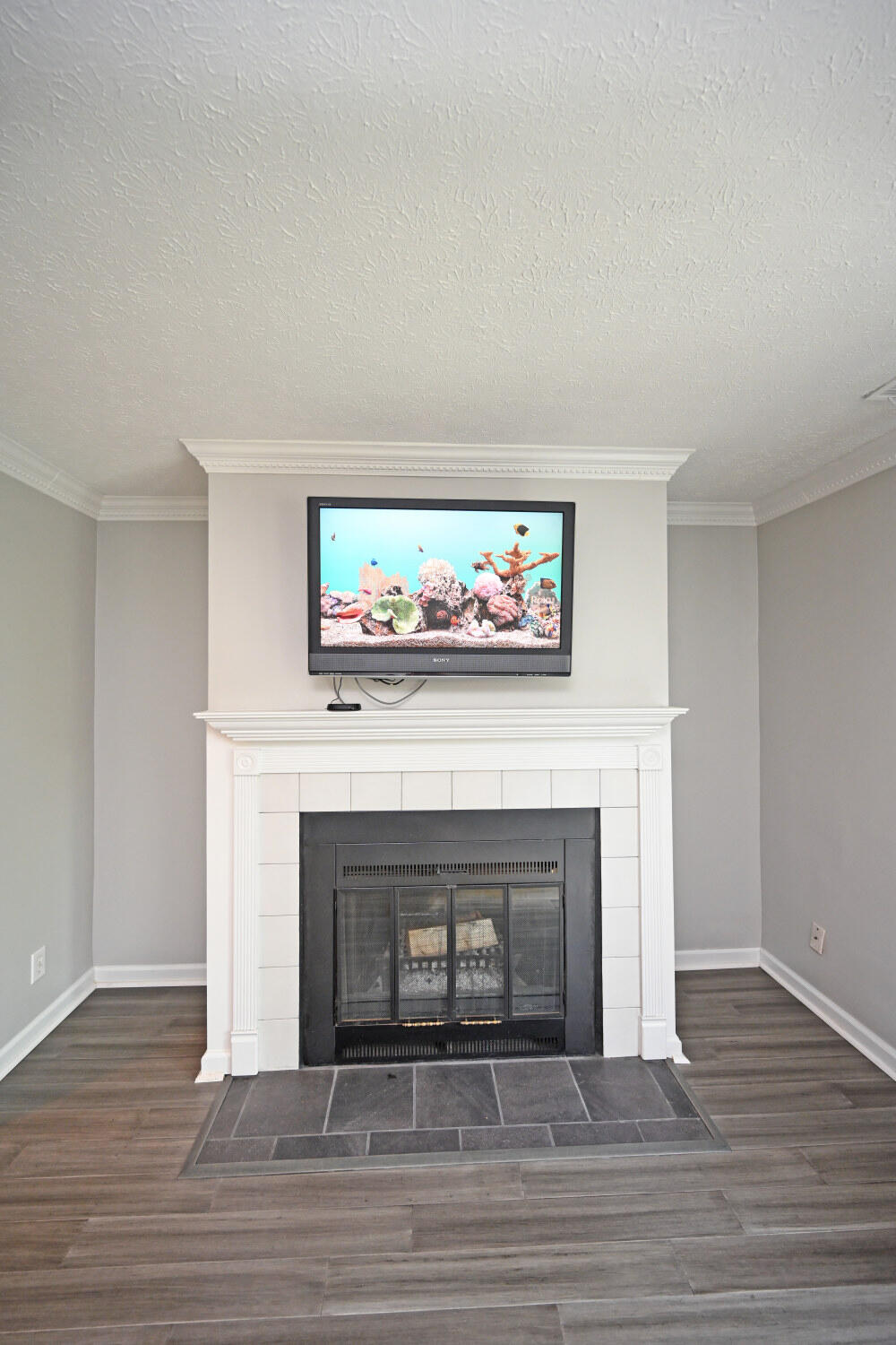 6359 Cliffside Drive