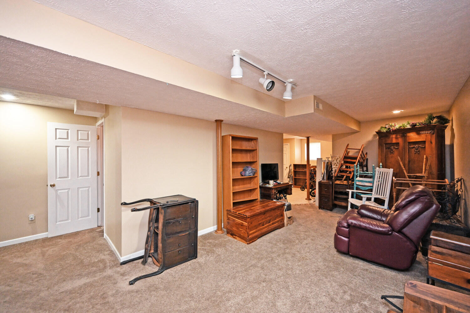 5284 Country Club Lane