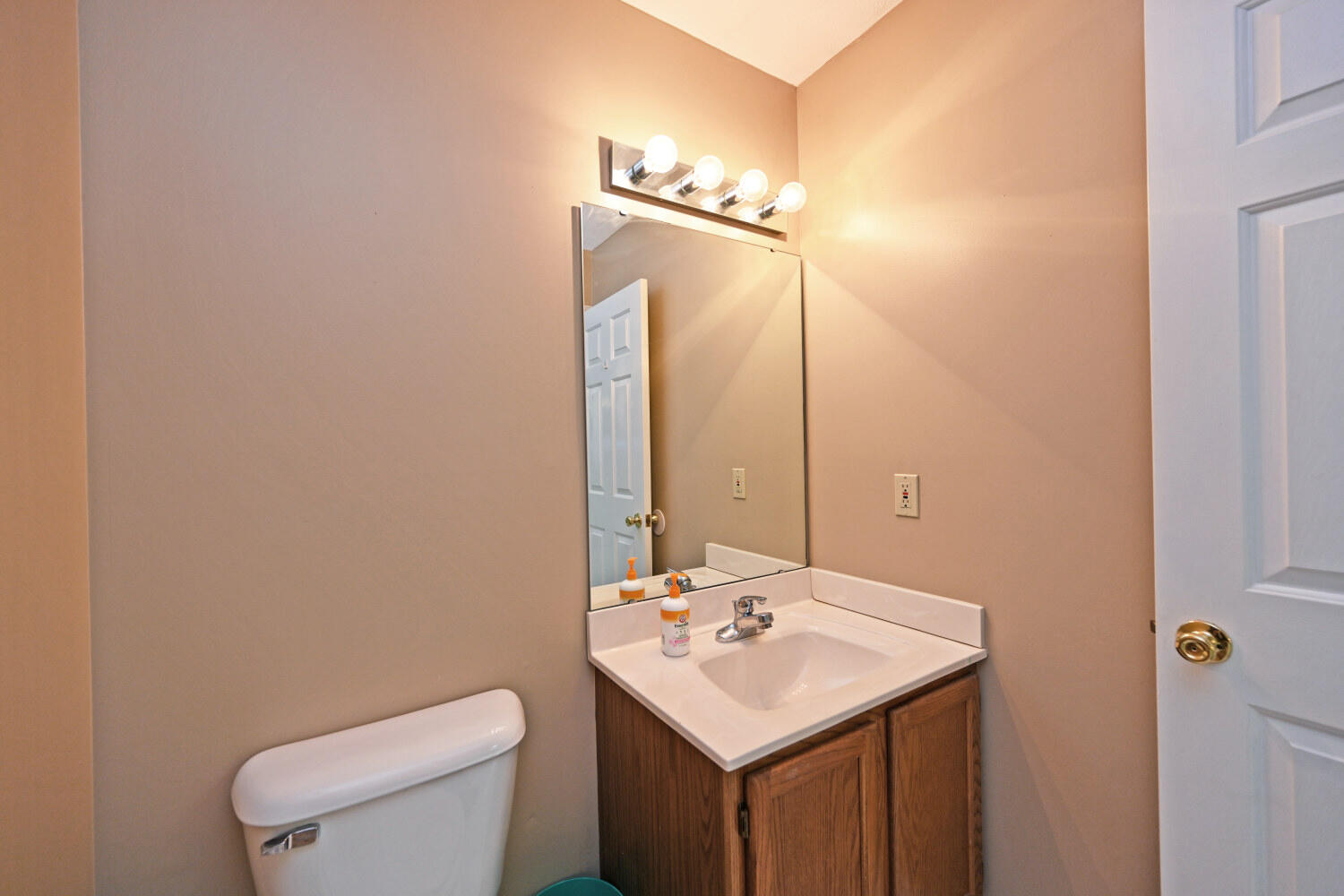 5284 Country Club Lane