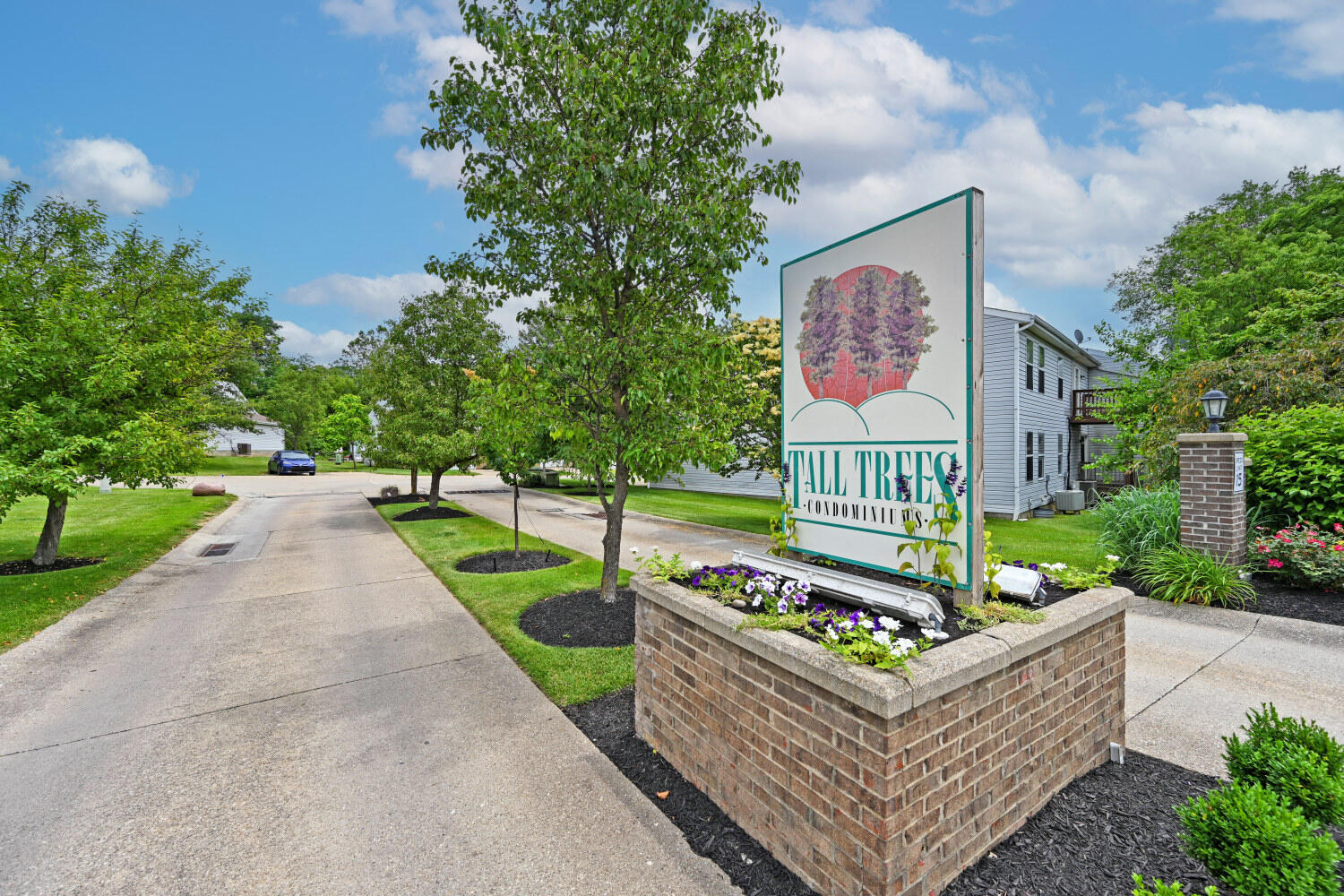 5284 Country Club Lane