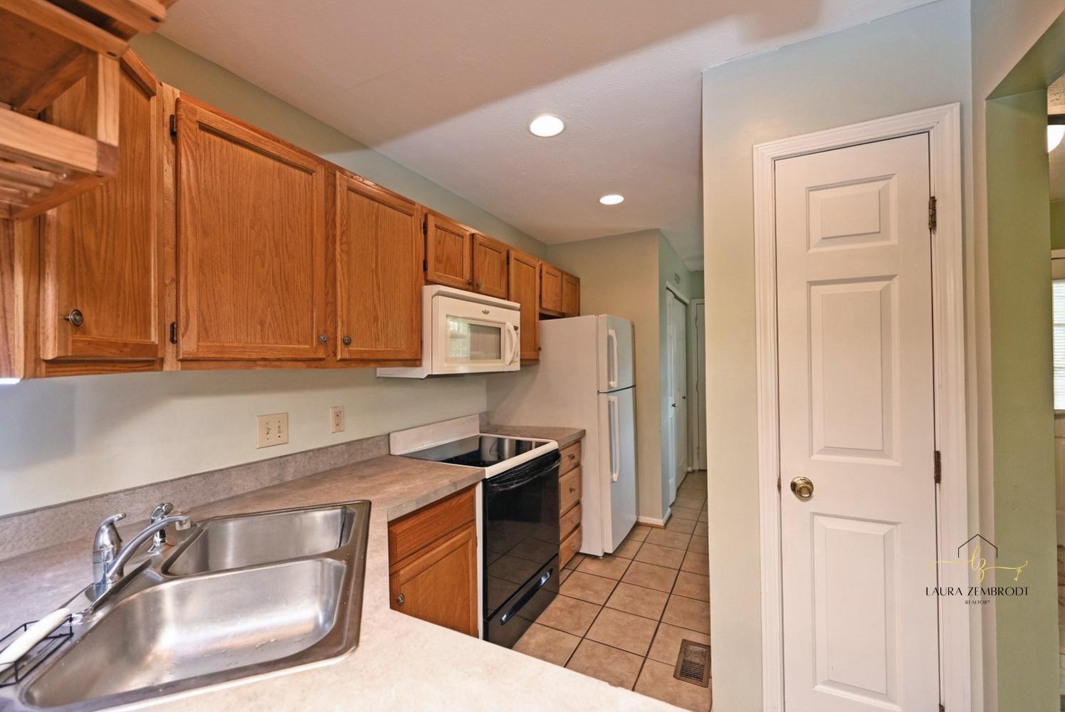 5284 Country Club Lane