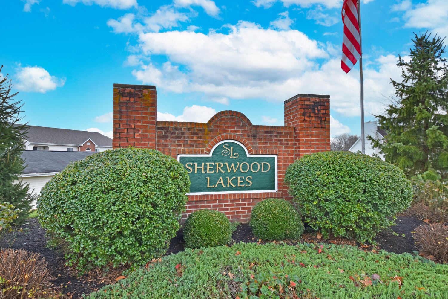 460 Marian Lane, 5