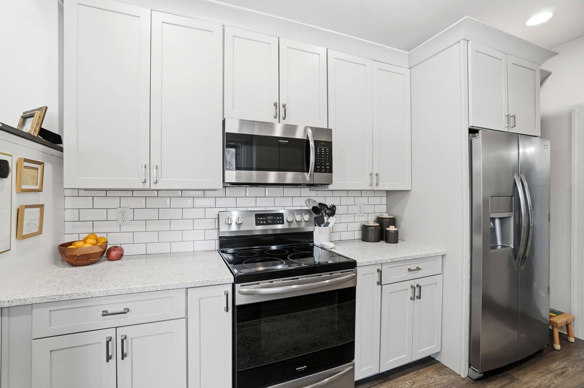 310-312 W 7th Street