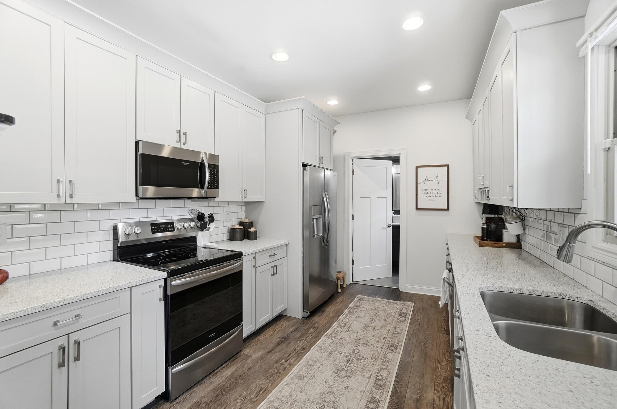 310-312 W 7th Street