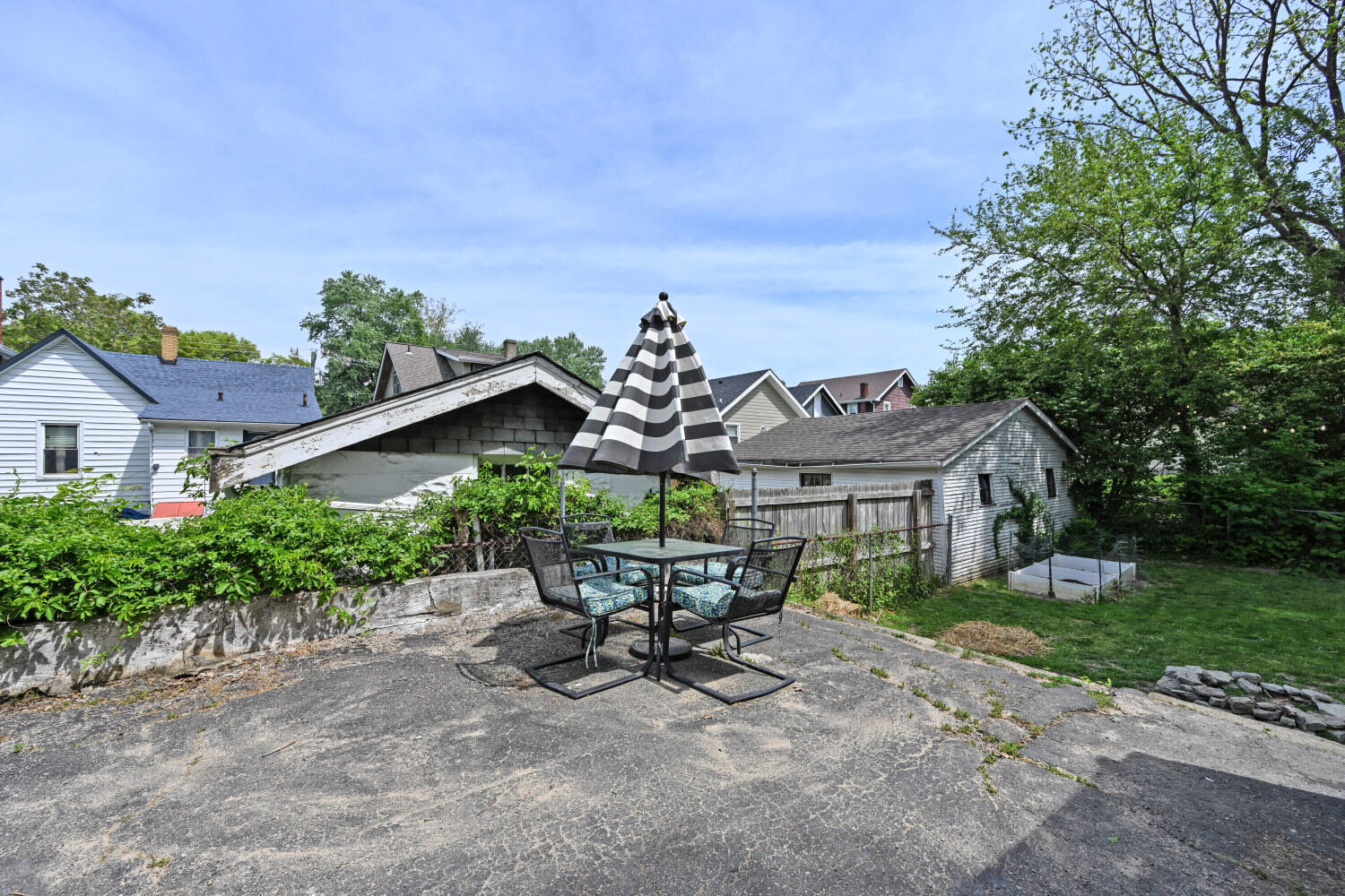 4312 Church Street