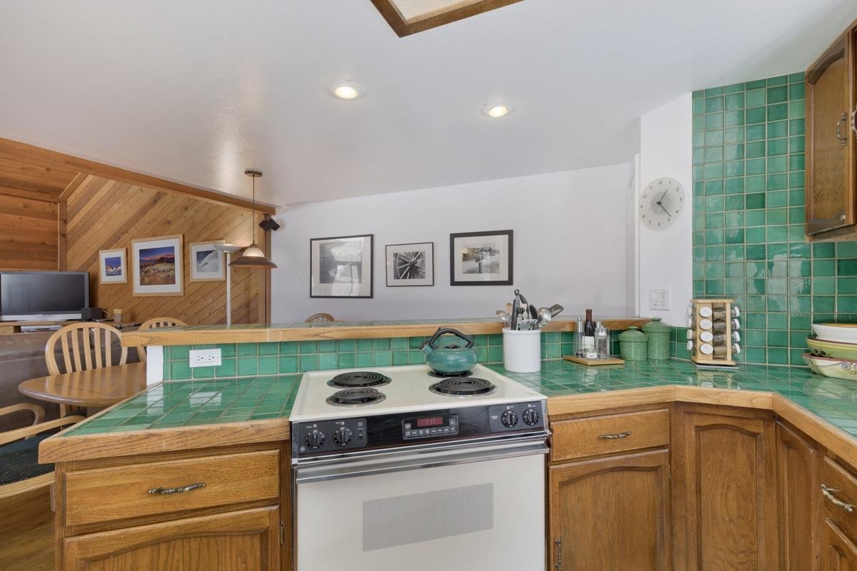 2059 Meridian Boulevard Unit: Mammoth Sierra Townhomes