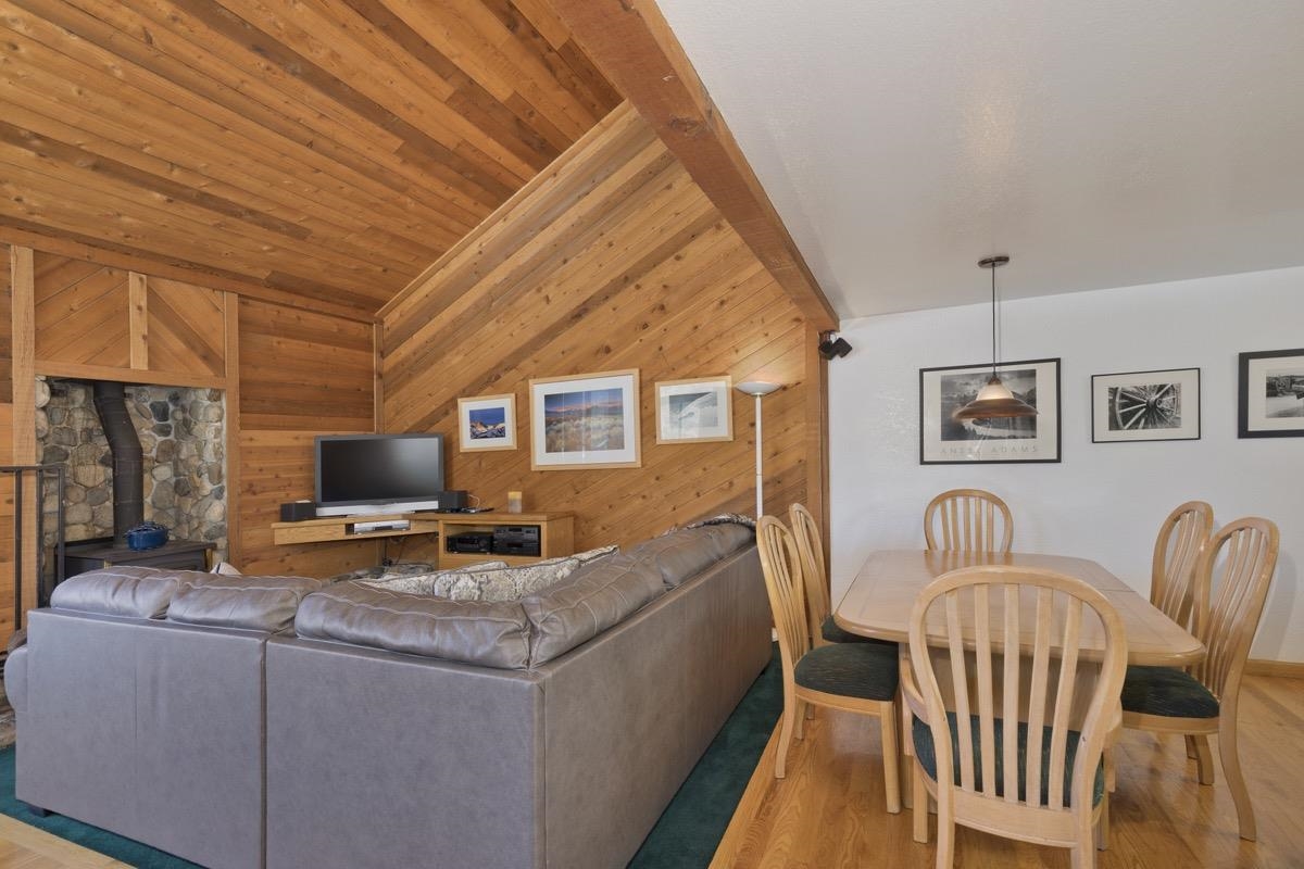 2059 Meridian Boulevard Unit: Mammoth Sierra Townhomes