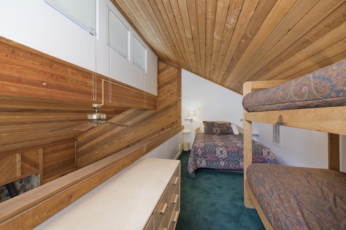 2059 Meridian Boulevard Unit: Mammoth Sierra Townhomes