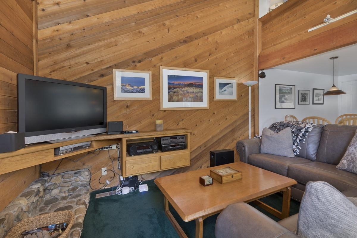 2059 Meridian Boulevard Unit: Mammoth Sierra Townhomes