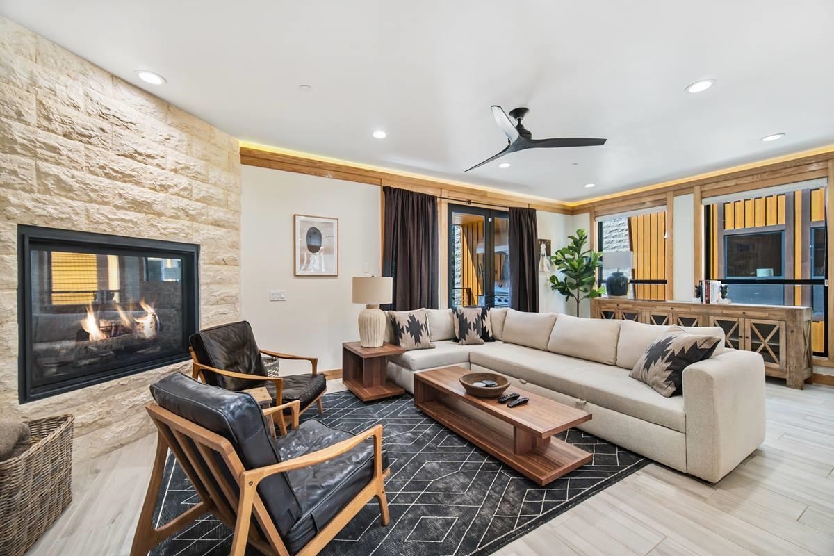 330 Obsidian Place Unit: The Villas at Obsidian