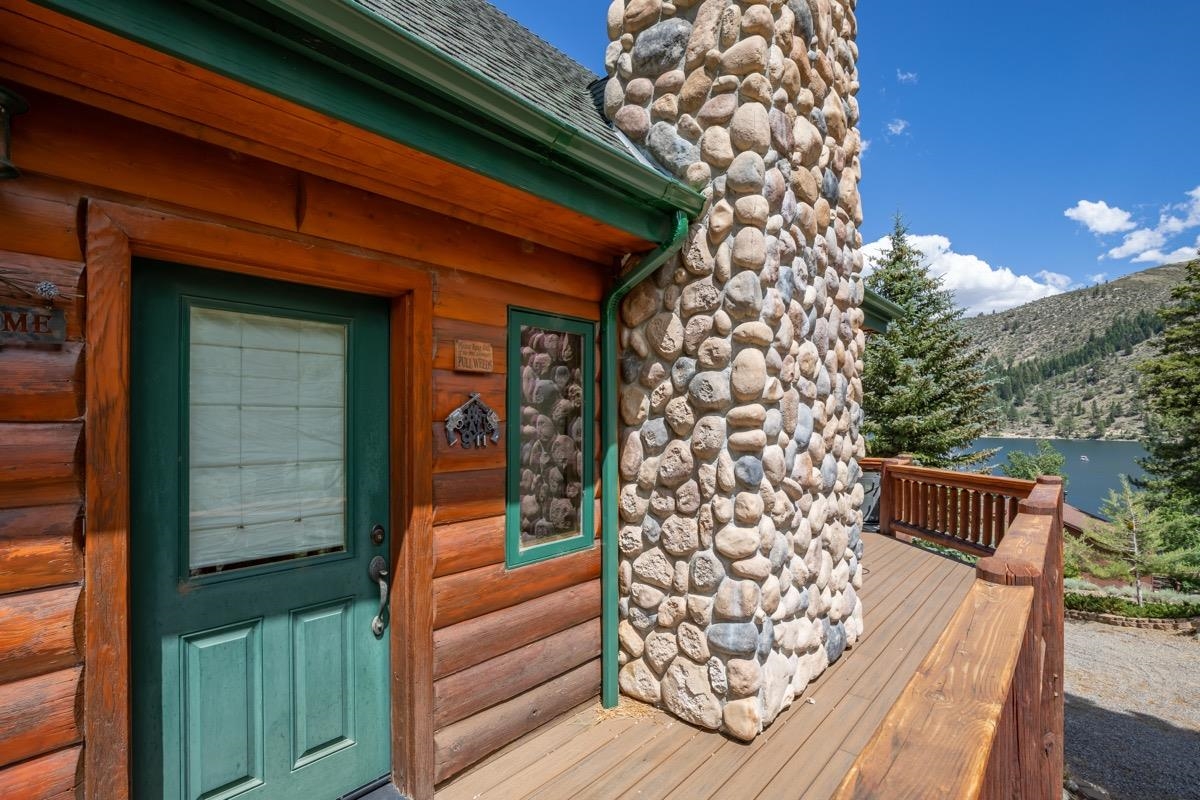 11650 Twin Lakes Road