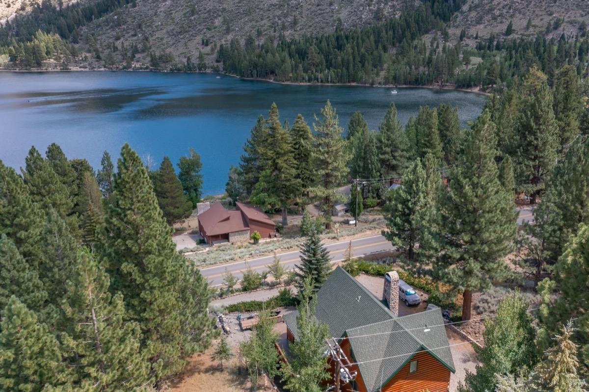 11650 Twin Lakes Road