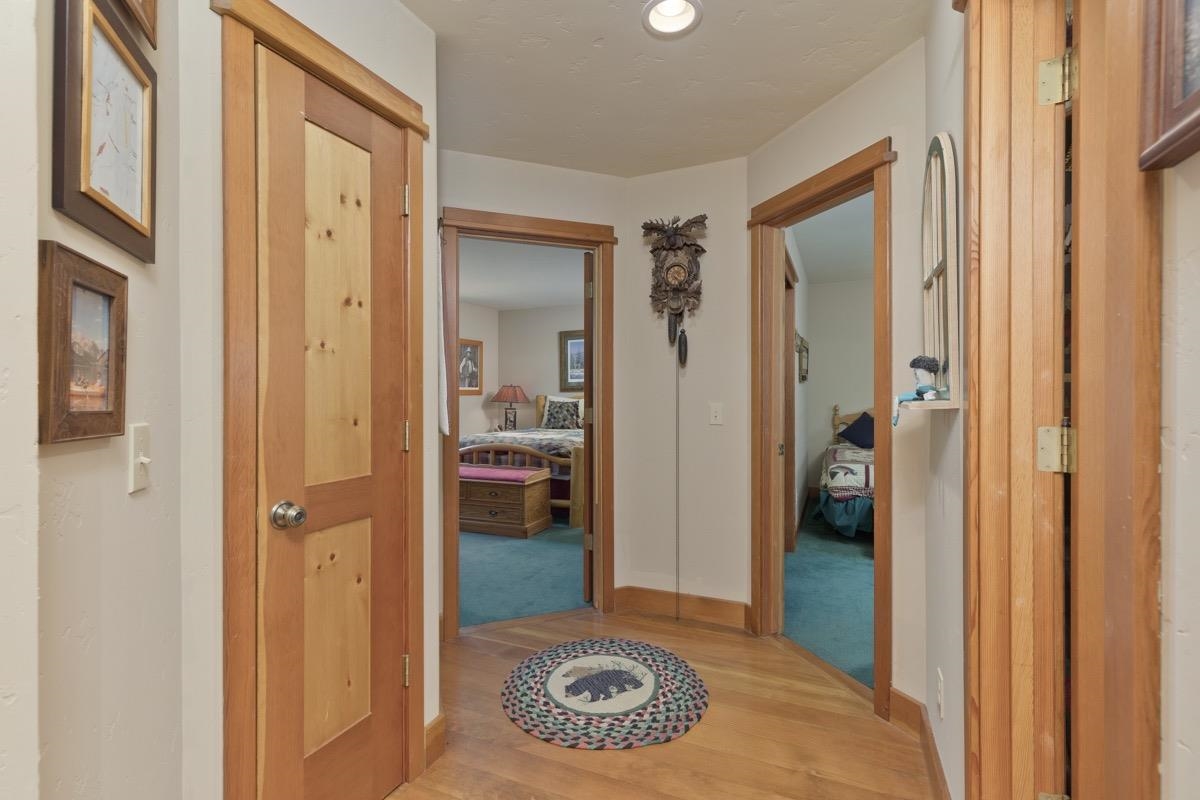 11650 Twin Lakes Road