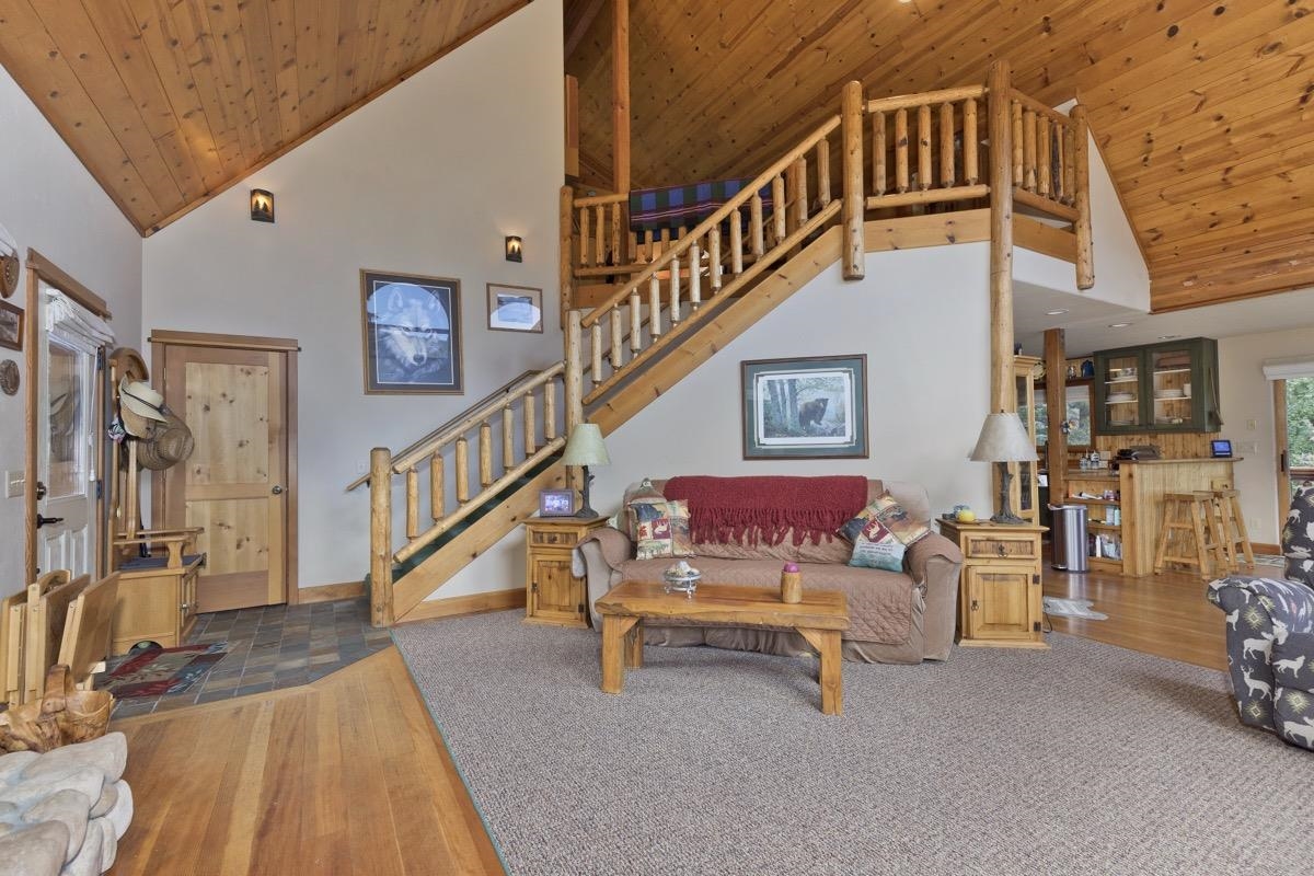 11650 Twin Lakes Road