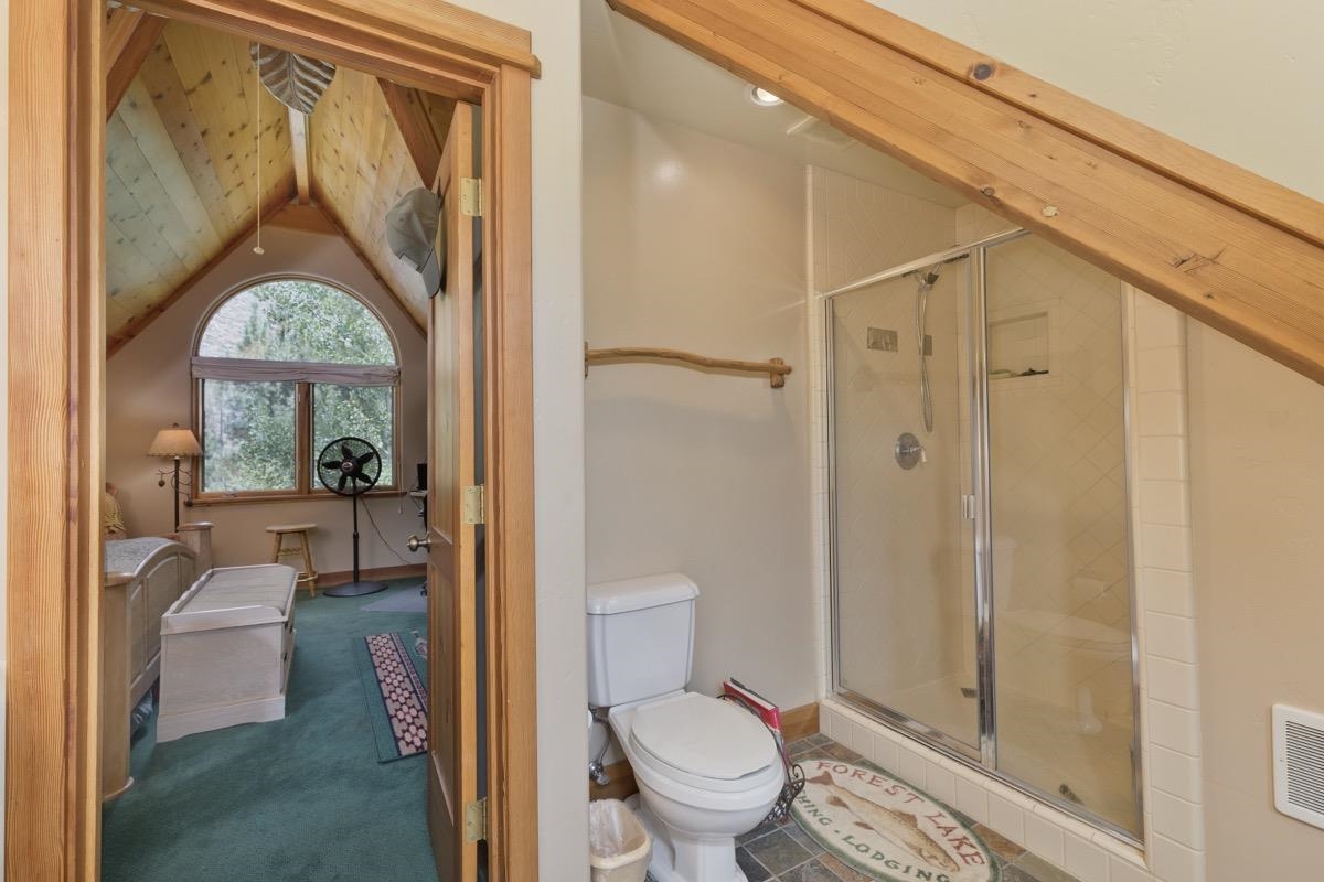 11650 Twin Lakes Road