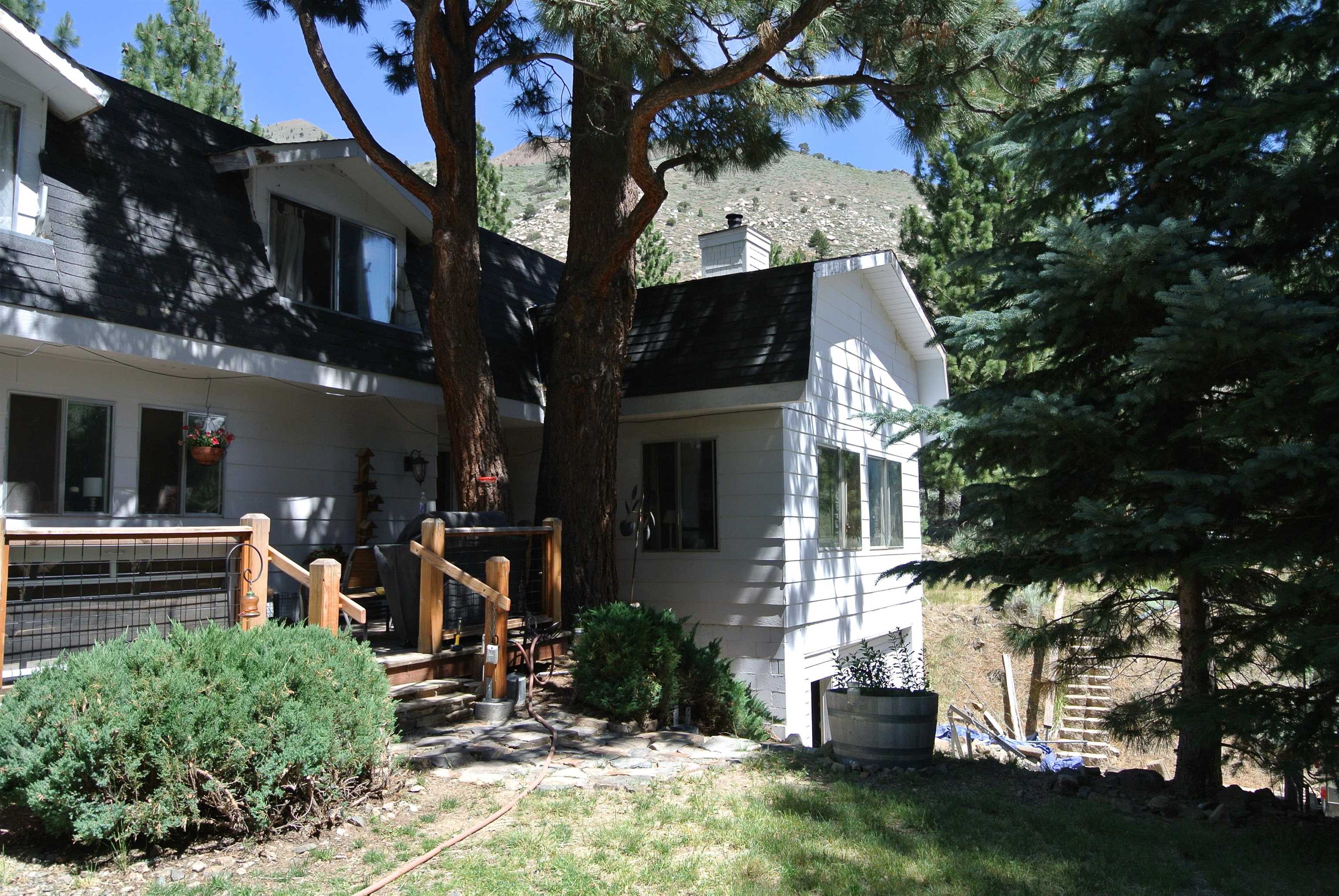 11702 Twin Lakes