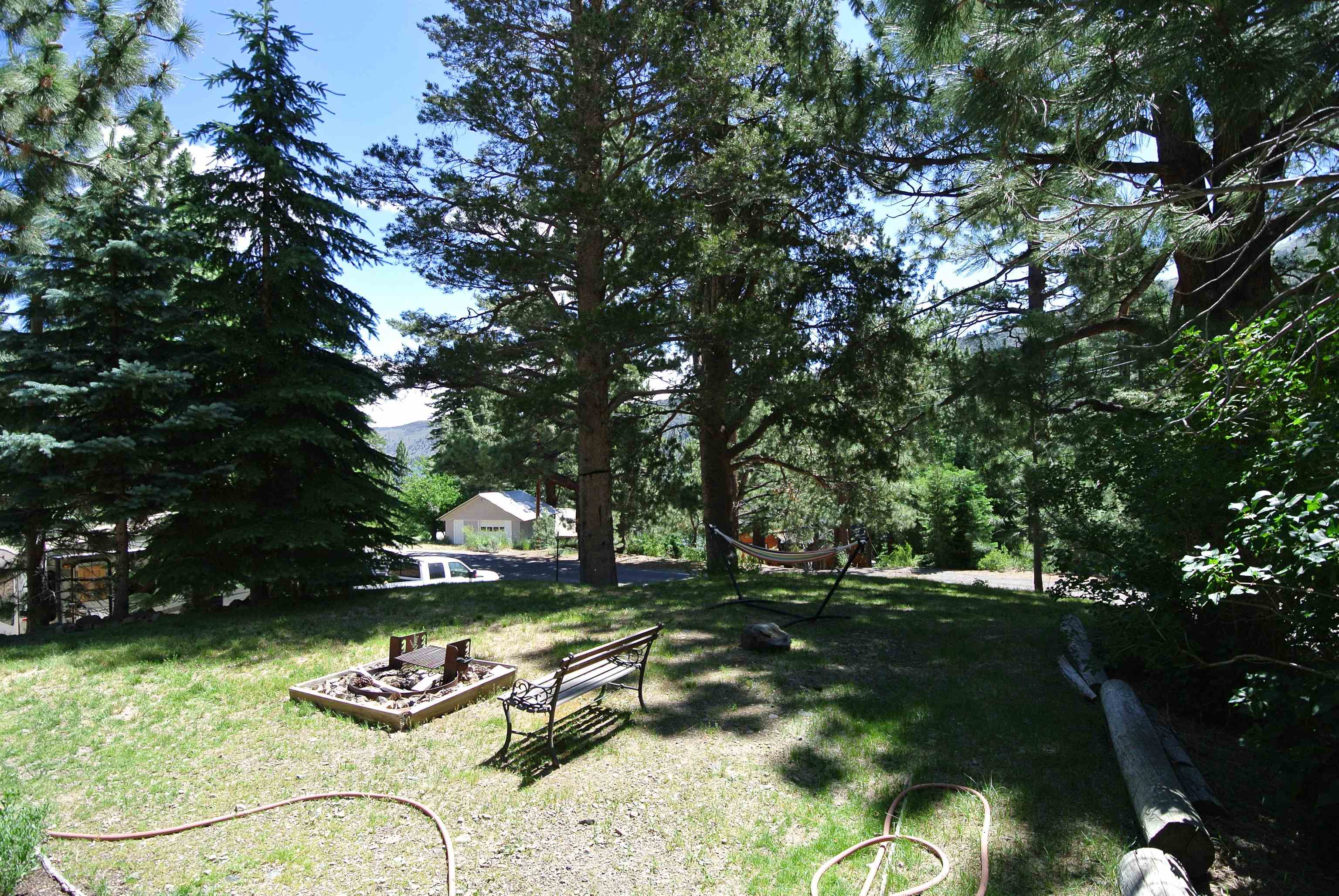 11702 Twin Lakes