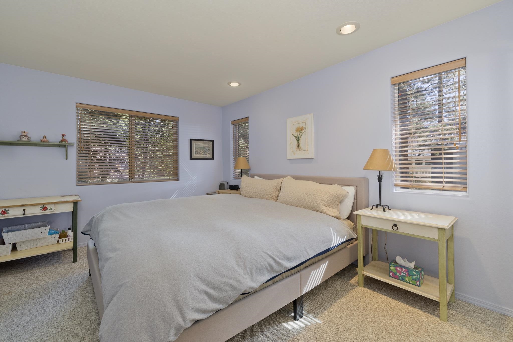 1284 Majestic Pines