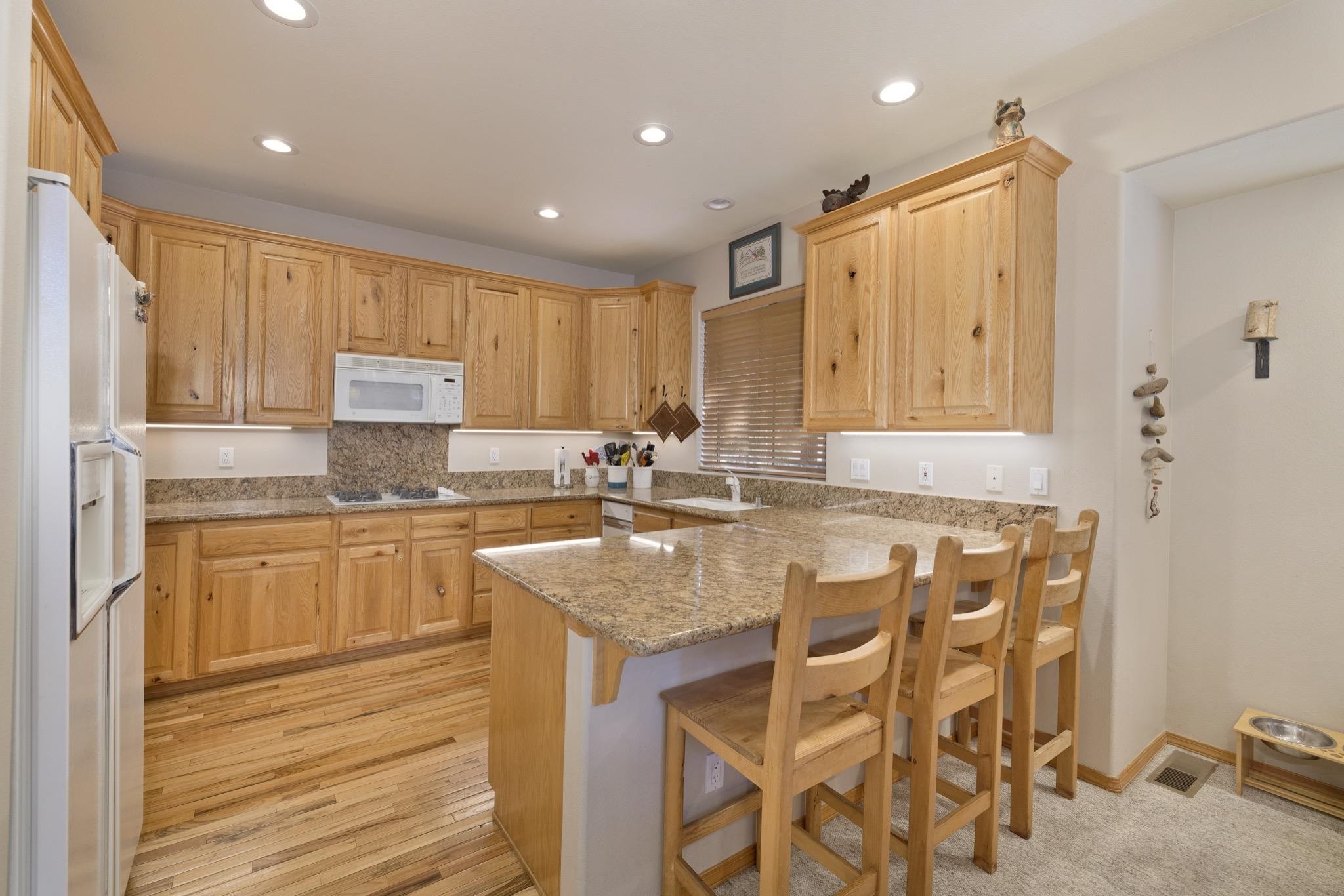 1284 Majestic Pines