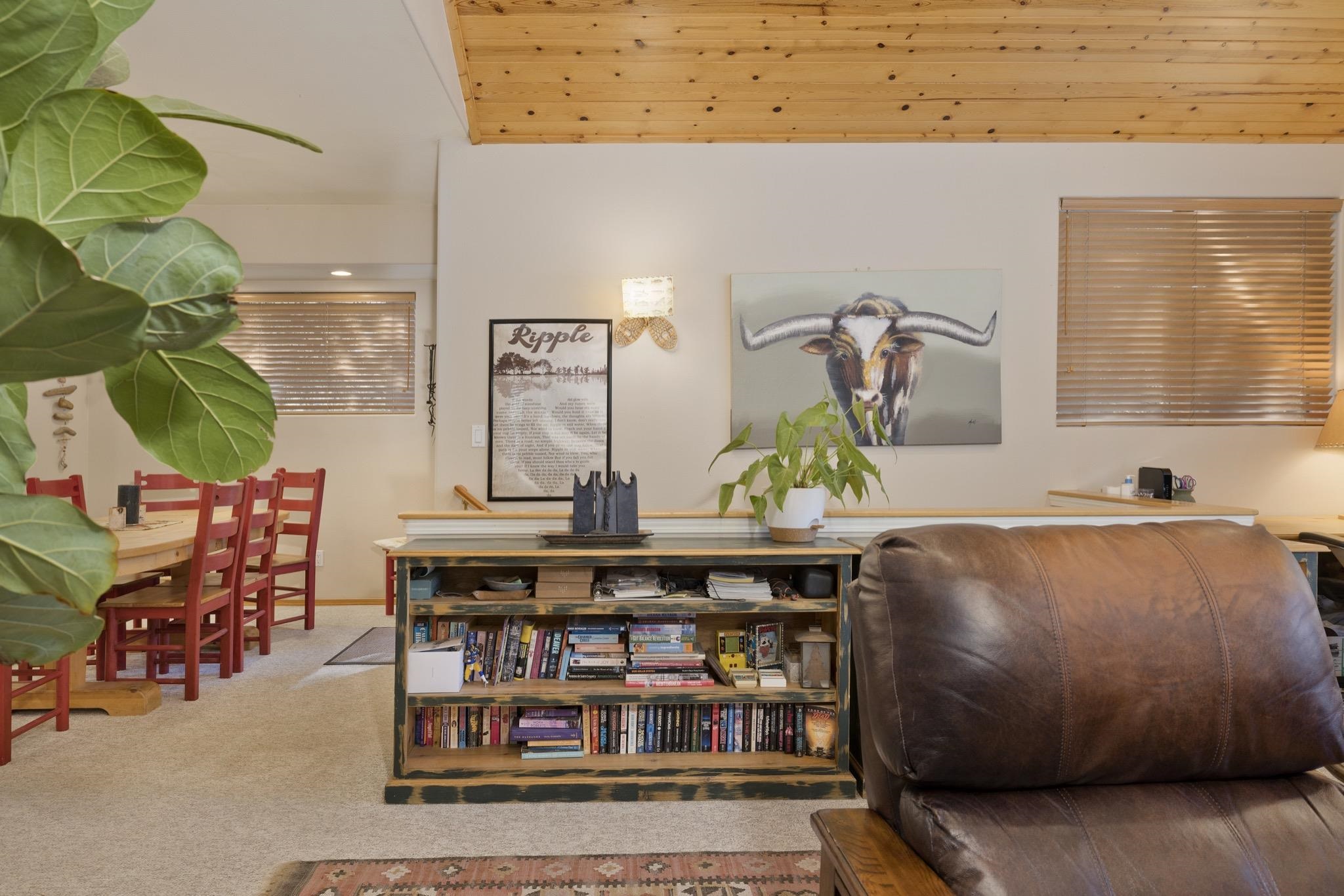 1284 Majestic Pines