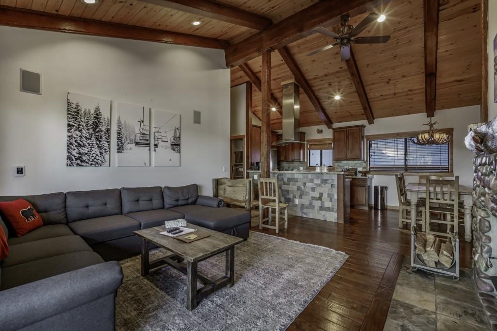 670 John Muir Unit: 26